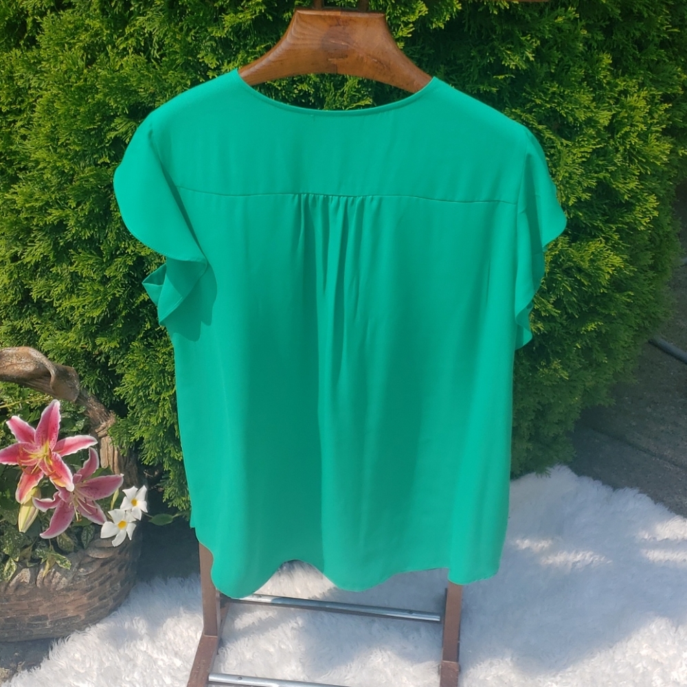 NWOT Green summer blouse 2X - Picture 2 of 15